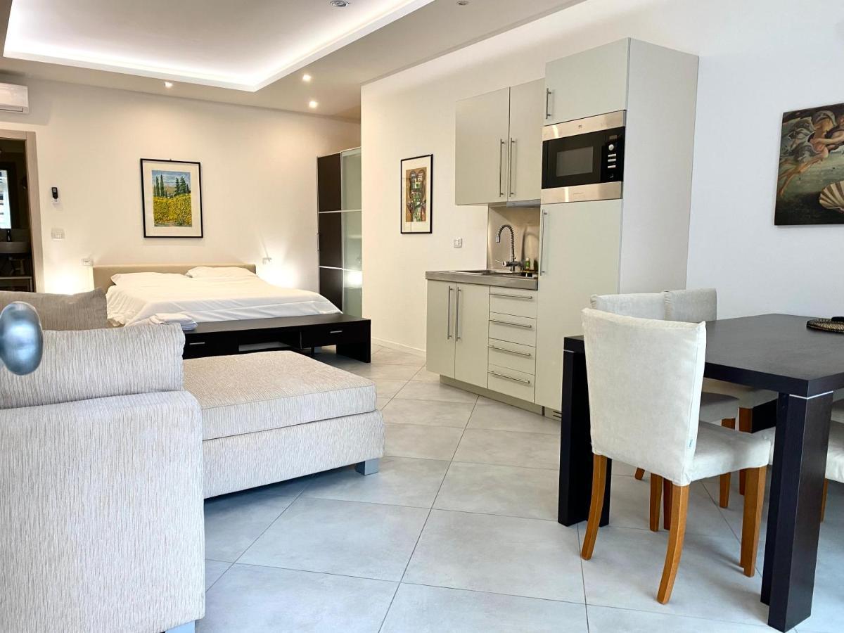 Crespi In Fiera Apartman Bologna Kültér fotó