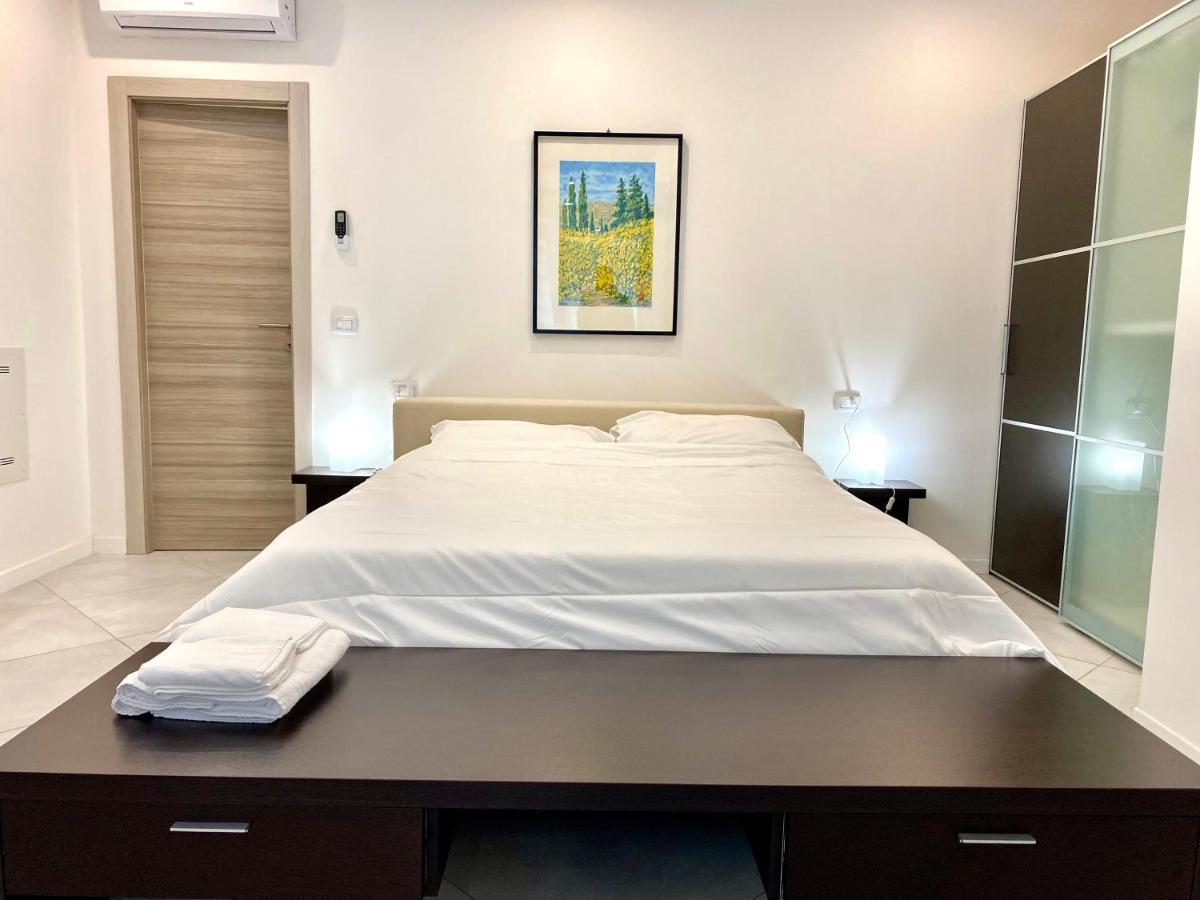 Crespi In Fiera Apartman Bologna Kültér fotó